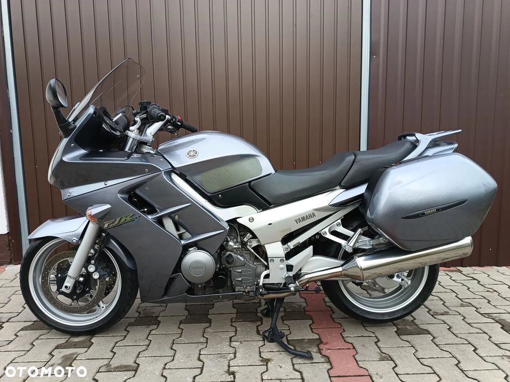 Yamaha FJR - 21