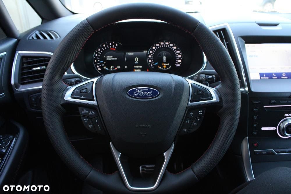 Ford S-Max - 24