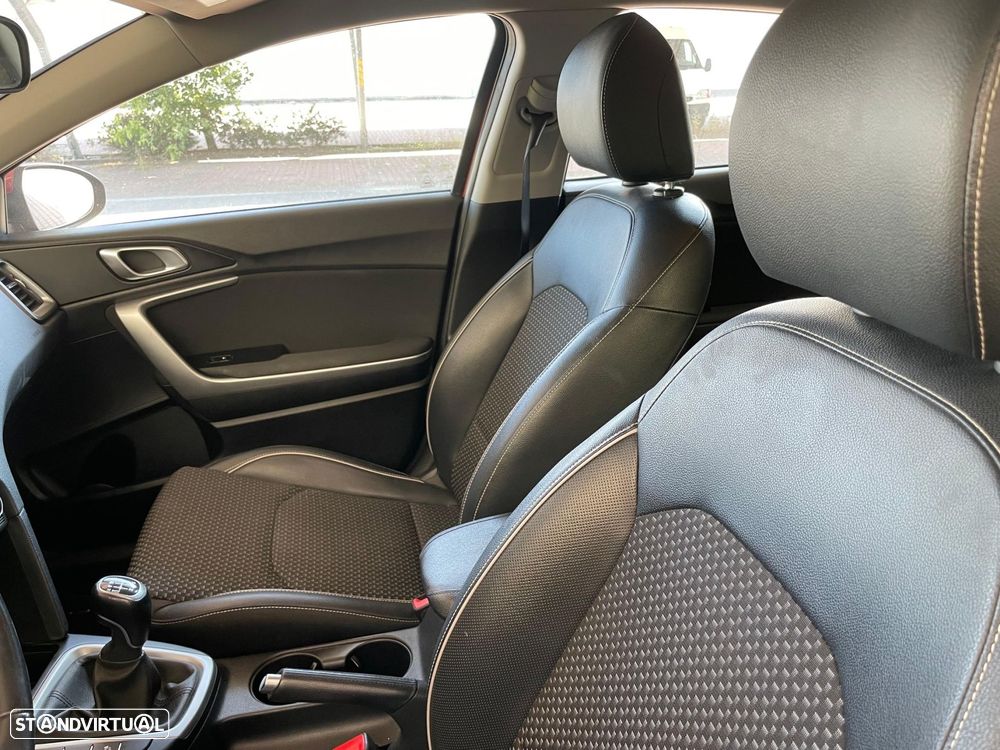 Kia XCeed 1.0 T-GDI Dynamic - 8