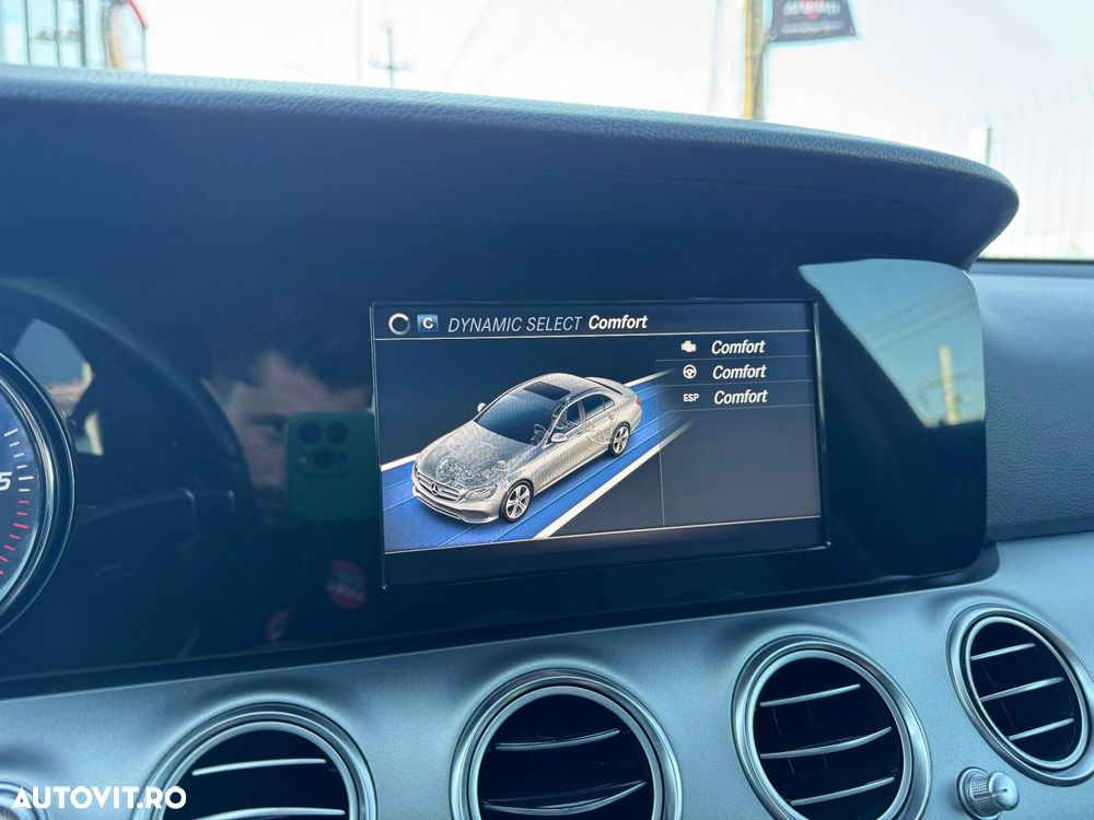 Mercedes-Benz E - 25