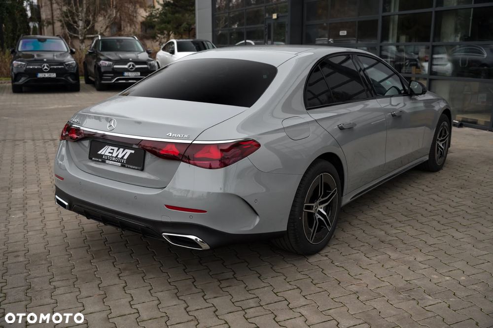Mercedes-Benz Klasa E 300 de 4-Matic AMG - 4