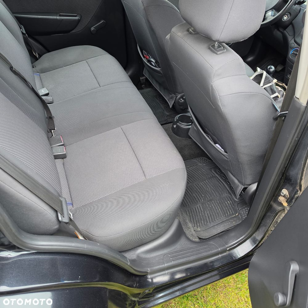 Chevrolet Aveo - 12