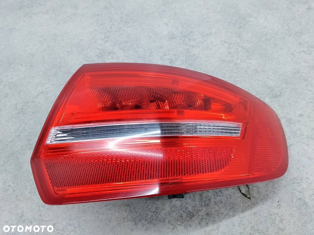 LAMPA TYLNA PRAWA AUDI A3 8P/8PA/8P7 HATCHBACK 5D 2009-2013 - 3