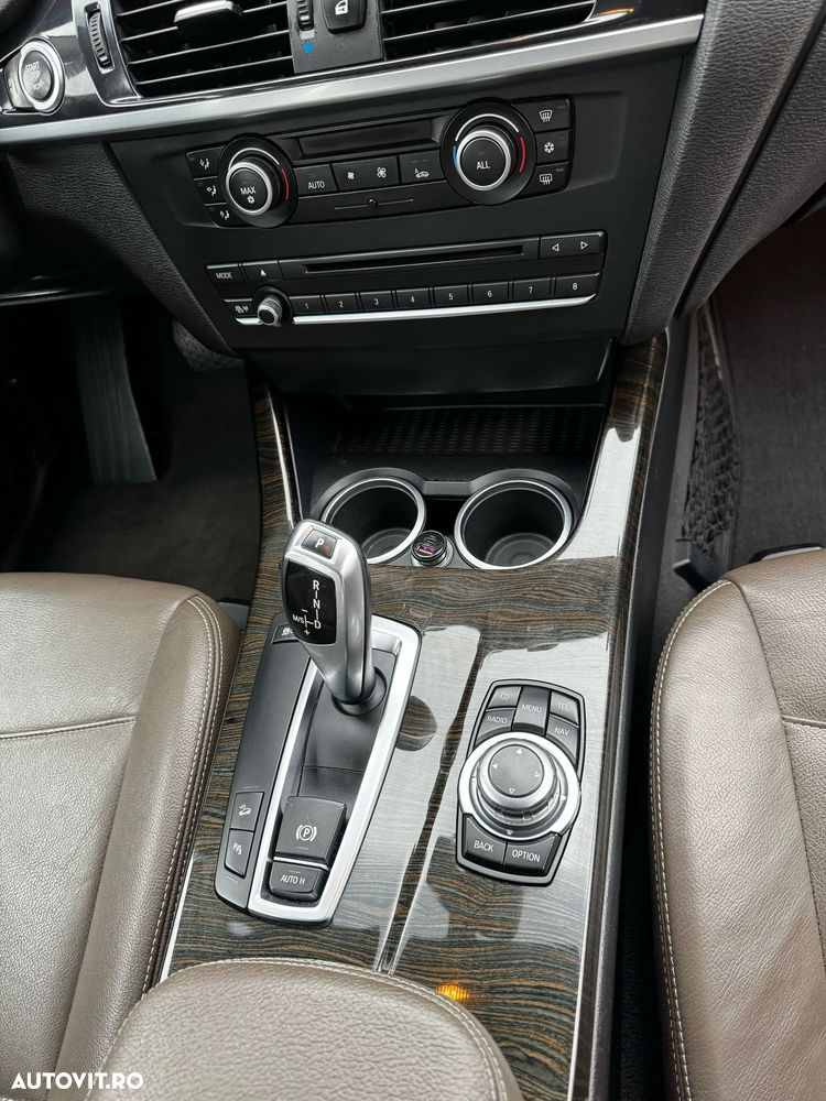 BMW X3 xDrive20d Aut. - 10