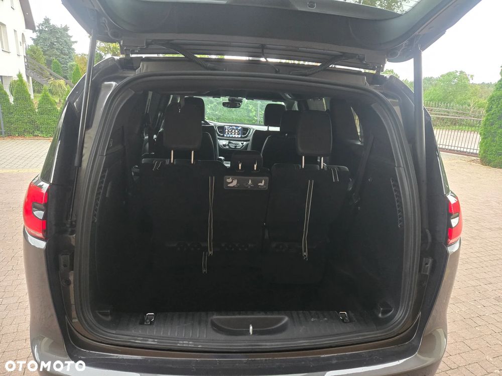 Chrysler Pacifica - 18
