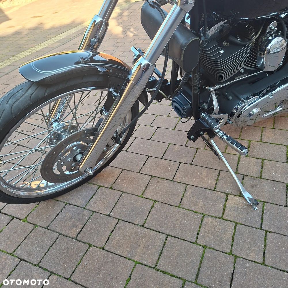 Harley-Davidson Softail Custom - 27