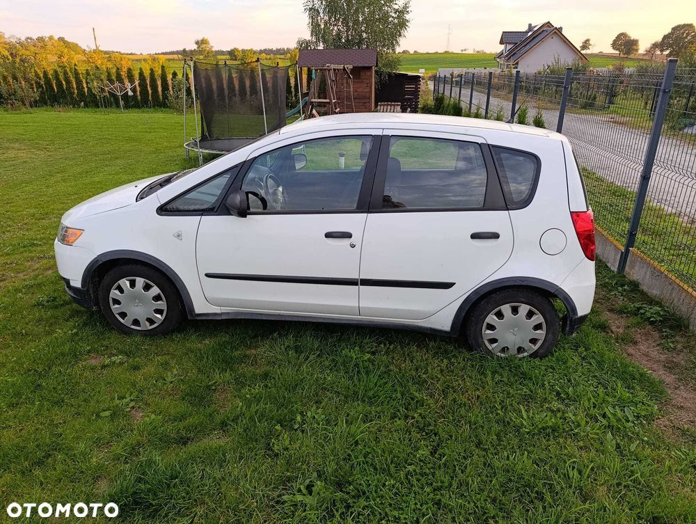 Mitsubishi Colt 2010 photo 5