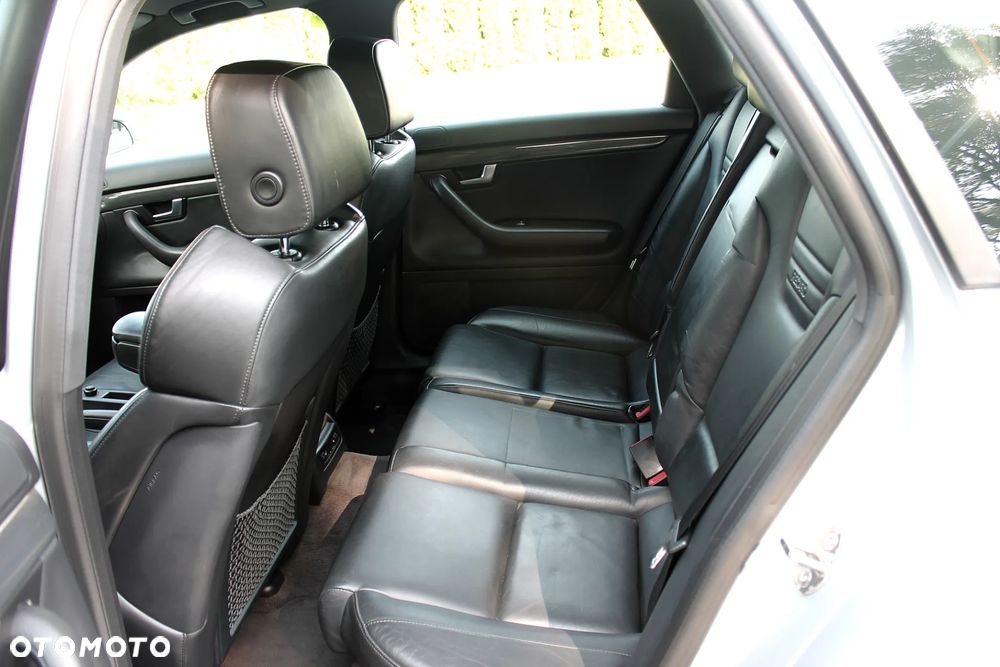 Audi S4 Limousine - 14