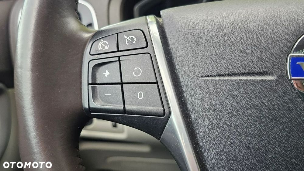 Volvo V40 Cross Country D2 Summum - 38