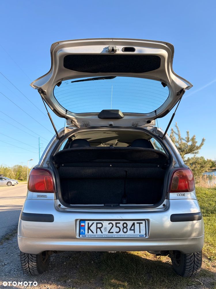 Toyota Yaris 1.0 Terra - 5