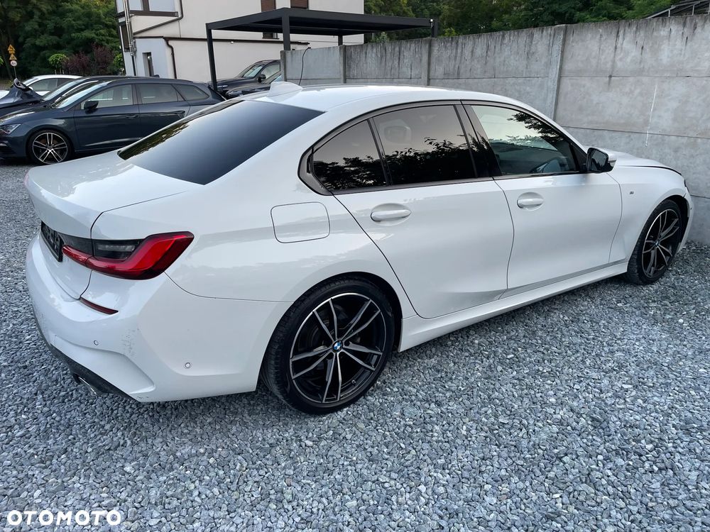 BMW Seria 3 320d Edition M Sport Shadow - 8