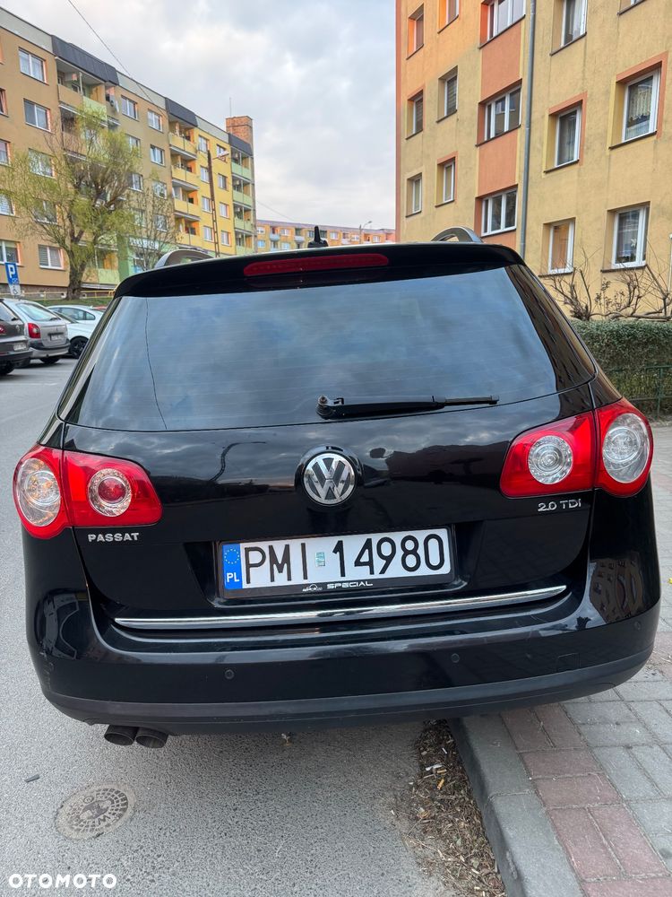 Volkswagen Passat 2.0 TDI DPF DSG Trendline - 38