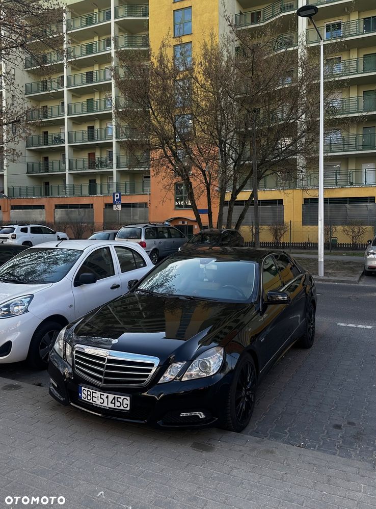 Mercedes-Benz Klasa E 200 CDI DPF BlueEFFICIENCY Automatik - 1