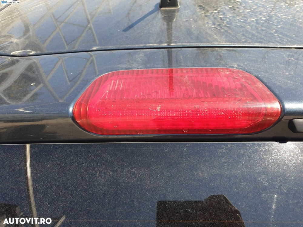 Stop Tripla Lampa Aditionat Auxiliar Central de pe Haion Hayon Nissan Juke F15 NFL Non Facelift 2010 - 2014 [K6351] - 2