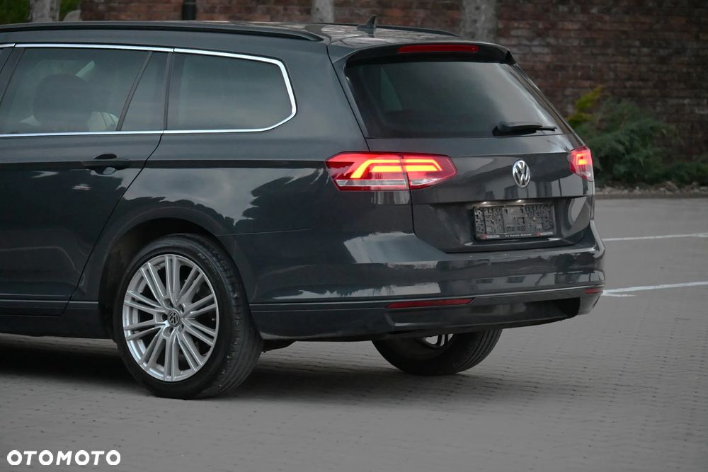 Volkswagen Passat 2.0 TDI SCR DSG Elegance - 19
