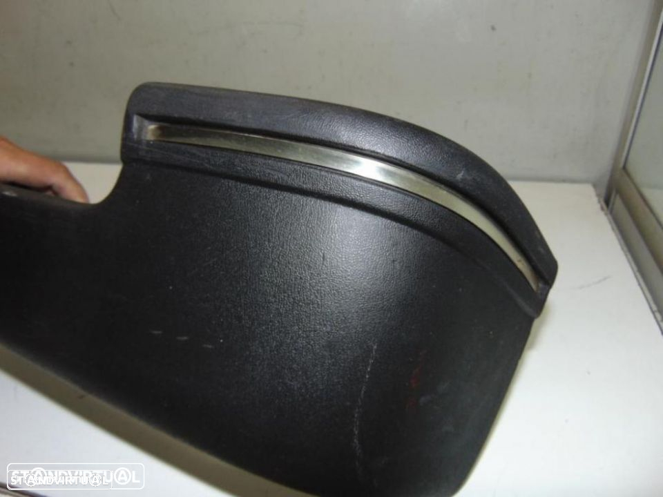 Peugeot 505 carrinha 1º modelo pára-choques - 4
