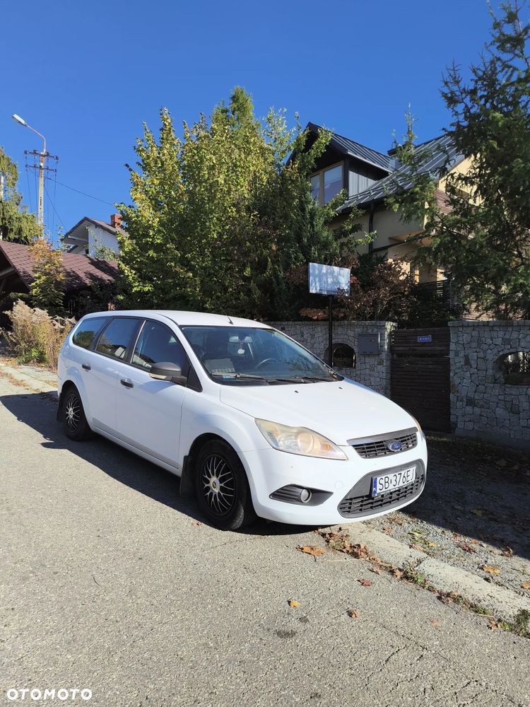 Ford Focus 2009 photo 3