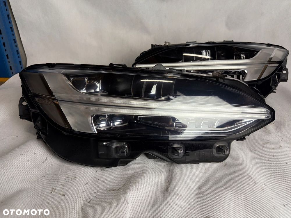 VOLVO V90 S90 FULL LED MID LAMPA LEWA PRAWA REFLEKTOR LEWY PRAWY DEMONTAŻ - 2
