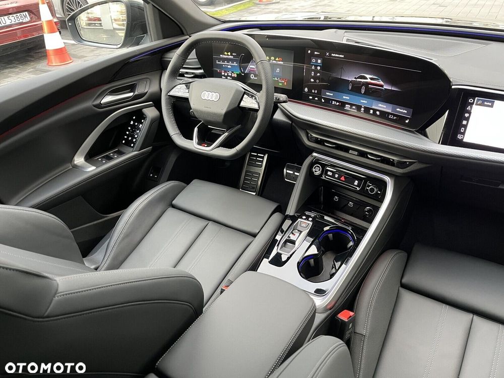 Audi Q5 Sportback - 25