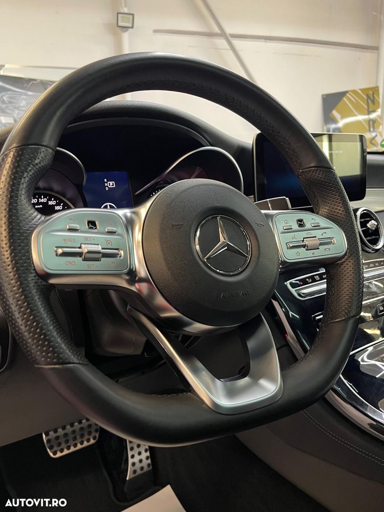 Mercedes-Benz GLC 300 4MATIC - 12