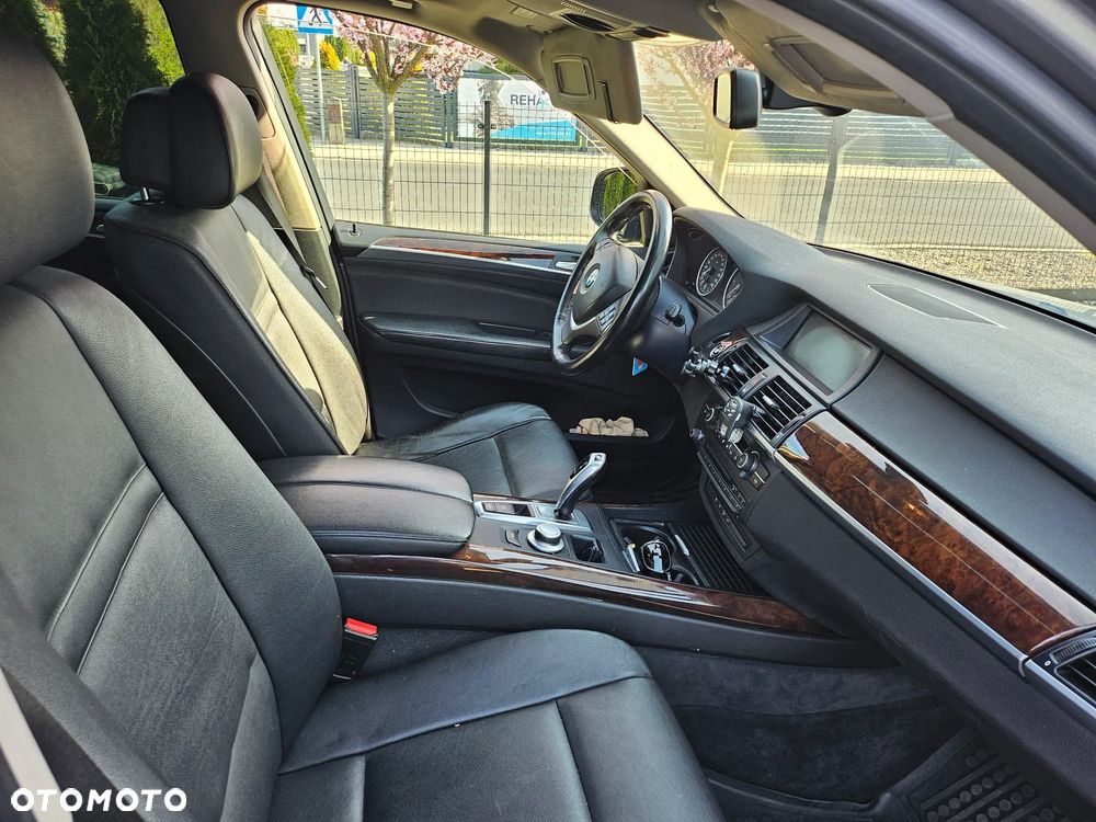 BMW X5 xDrive30d - 14