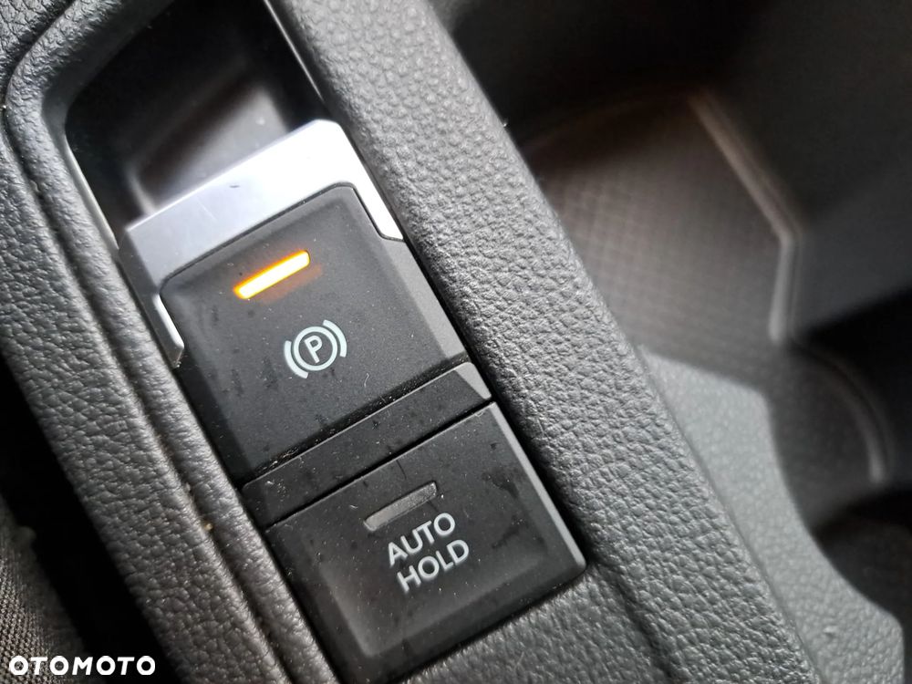 Volkswagen T-Roc - 24