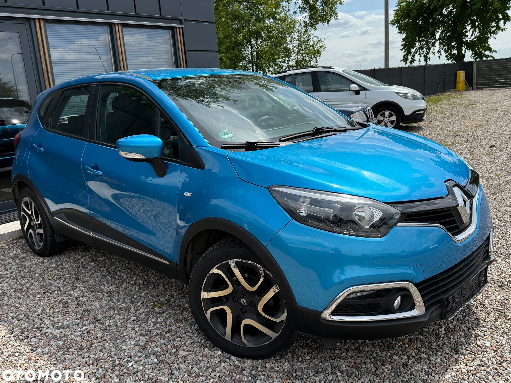 Renault Captur (ENERGY) TCe 90 BOSE EDITION - 4