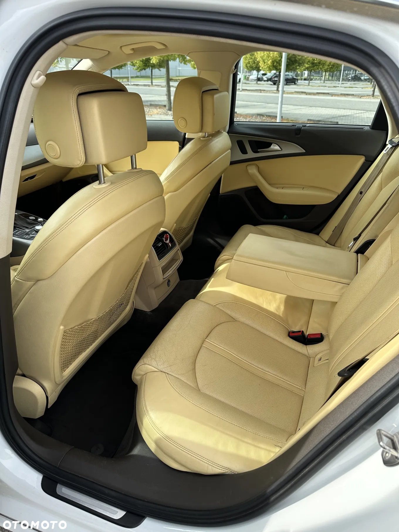 Audi A6 - 13