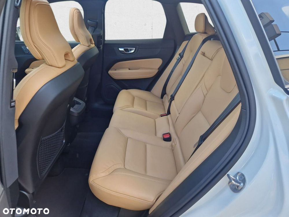 Volvo XC 60 - 23