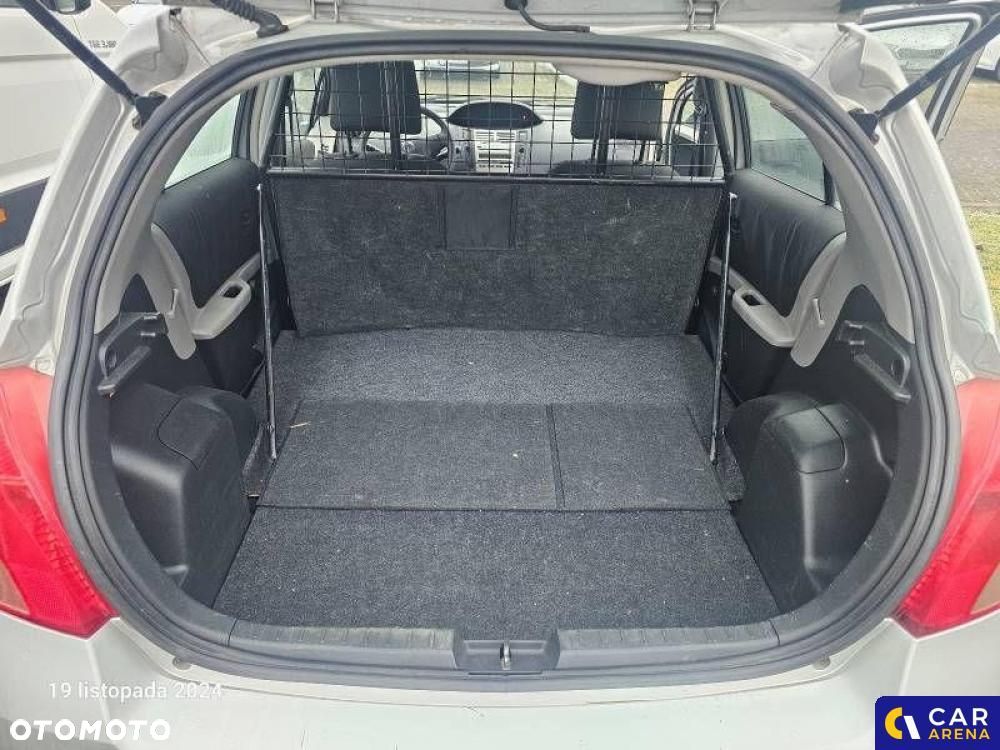 Toyota Yaris 1.4 D-4D Luna A/C - 17