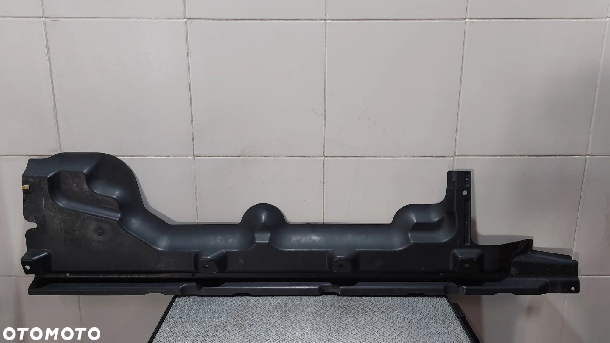 OSŁONA DOLNA PŁYTA PODWOZIA VW T5 2,5 TDI R2008 NR 7H0825209C - 3