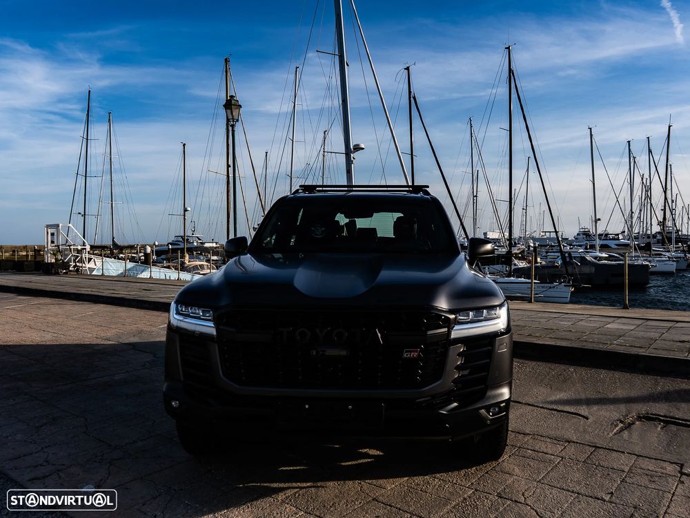 Toyota Land Cruiser - 19