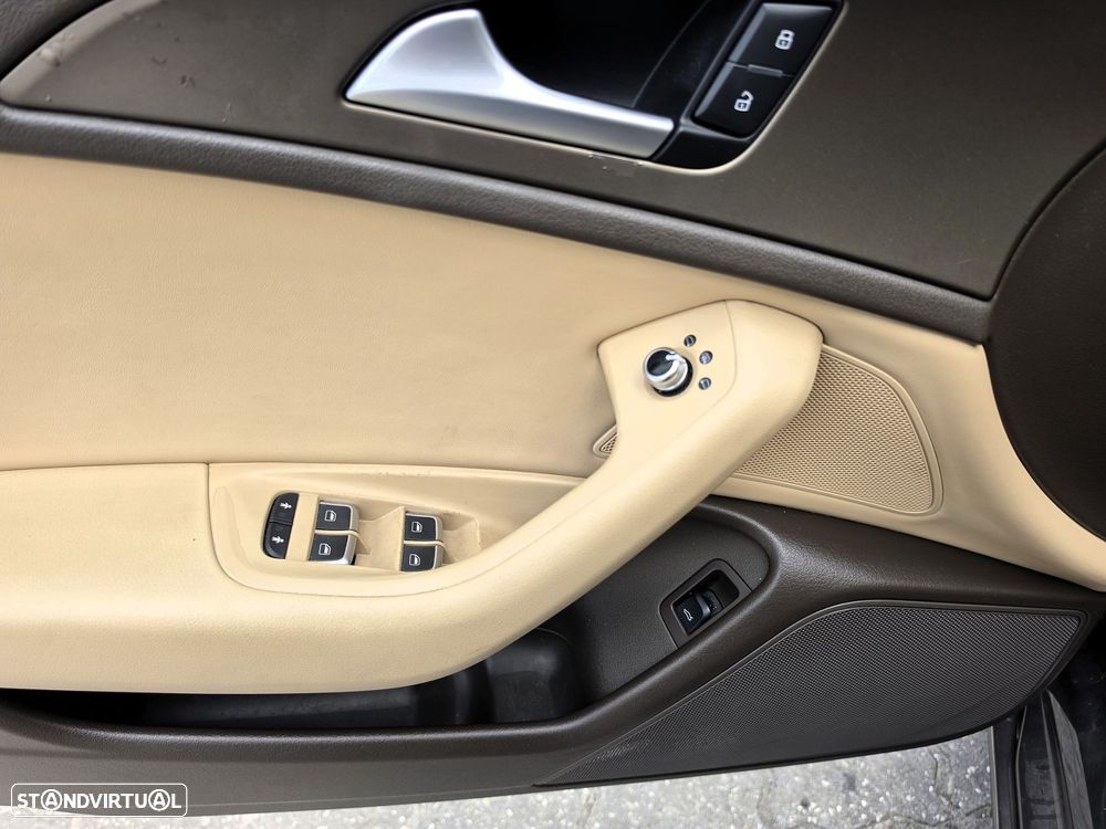 Audi A6 Avant 2.0 TDi Exclusive Multitronic - 11