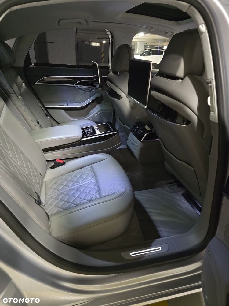 Audi A8 - 12
