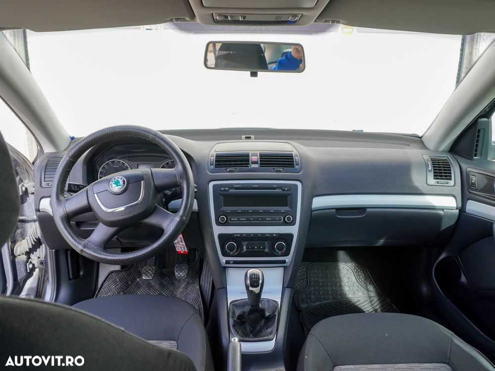 Skoda Octavia - 5