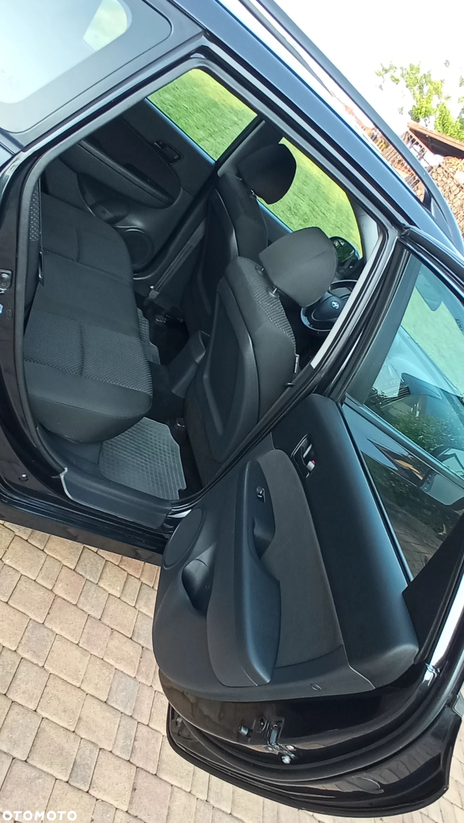 Hyundai i30 i30cw 1.6 CRDi FIFA WM Edition - 18