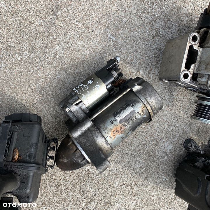 MERCEDES 2,2 cdi om 651 rozrusznik 694655555 - 2