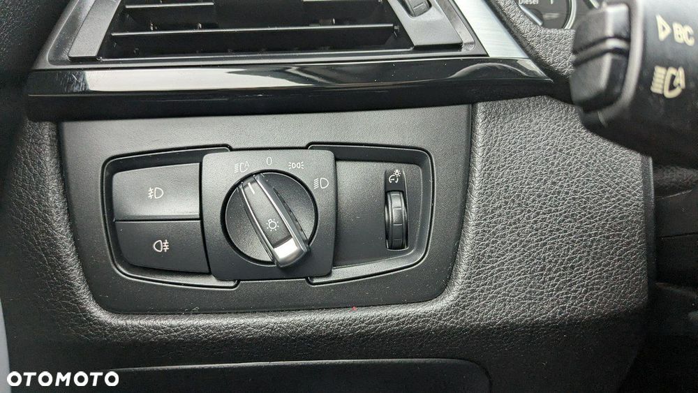 BMW Seria 3 - 30