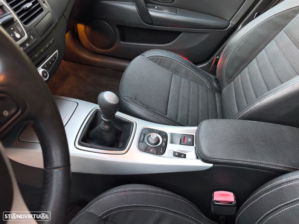 Renault Laguna 2.0 dCi Dynamique - 15