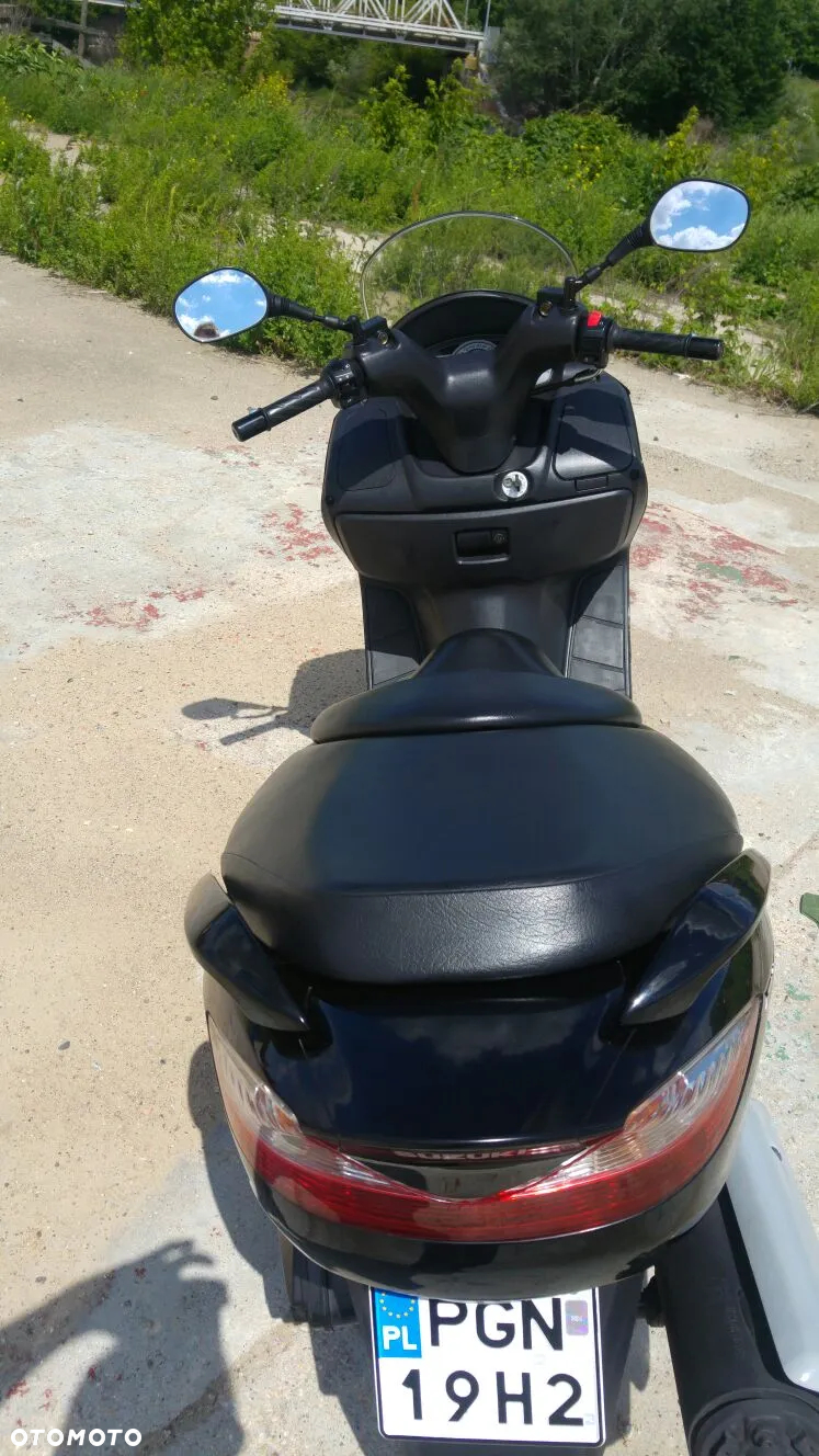 Suzuki Burgman - 5