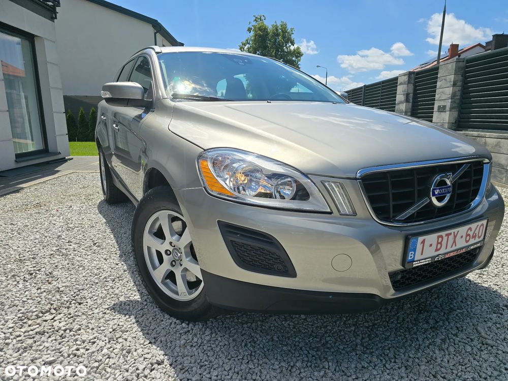 Volvo XC 60 D4 AWD Momentum - 3