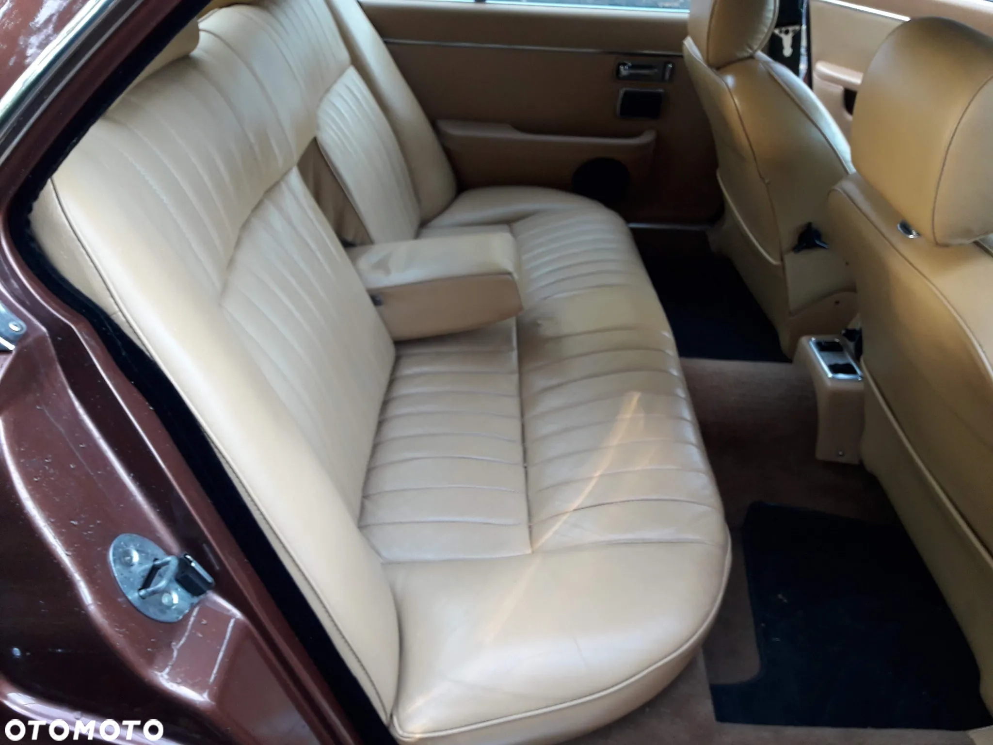 Jaguar XJ - 15