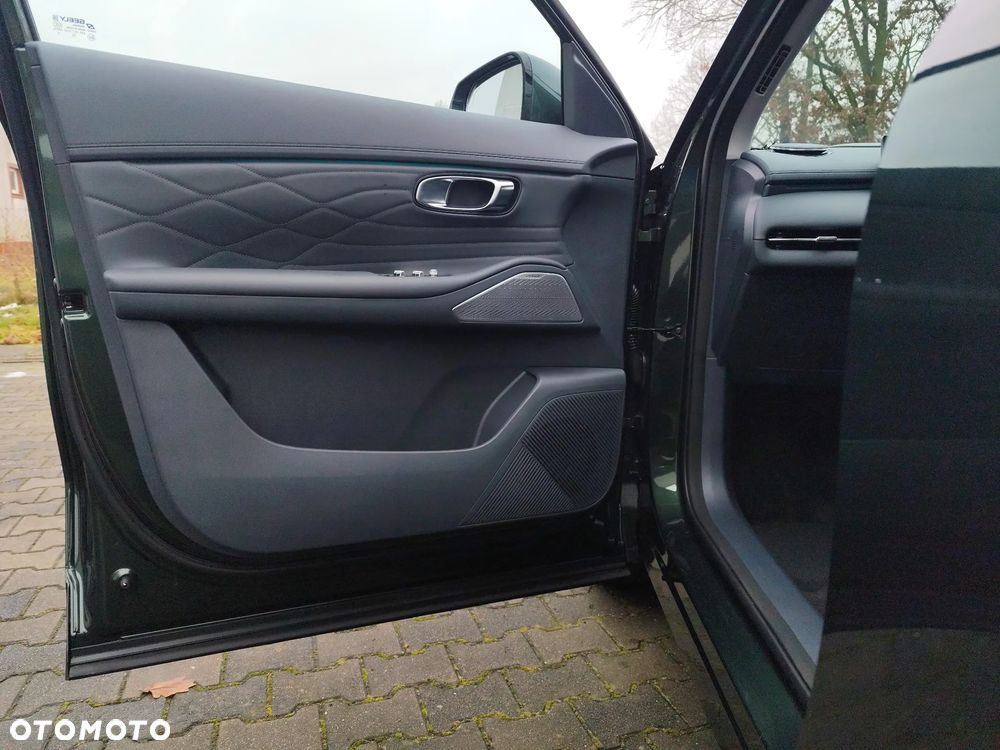 Geely Starray EM-i 1.5 PHEV Max - 10