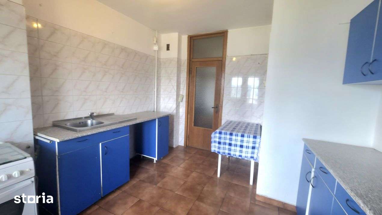 2 camerii Splaiul Unirii - Camera de Comert, et. 4 — fotografia 3