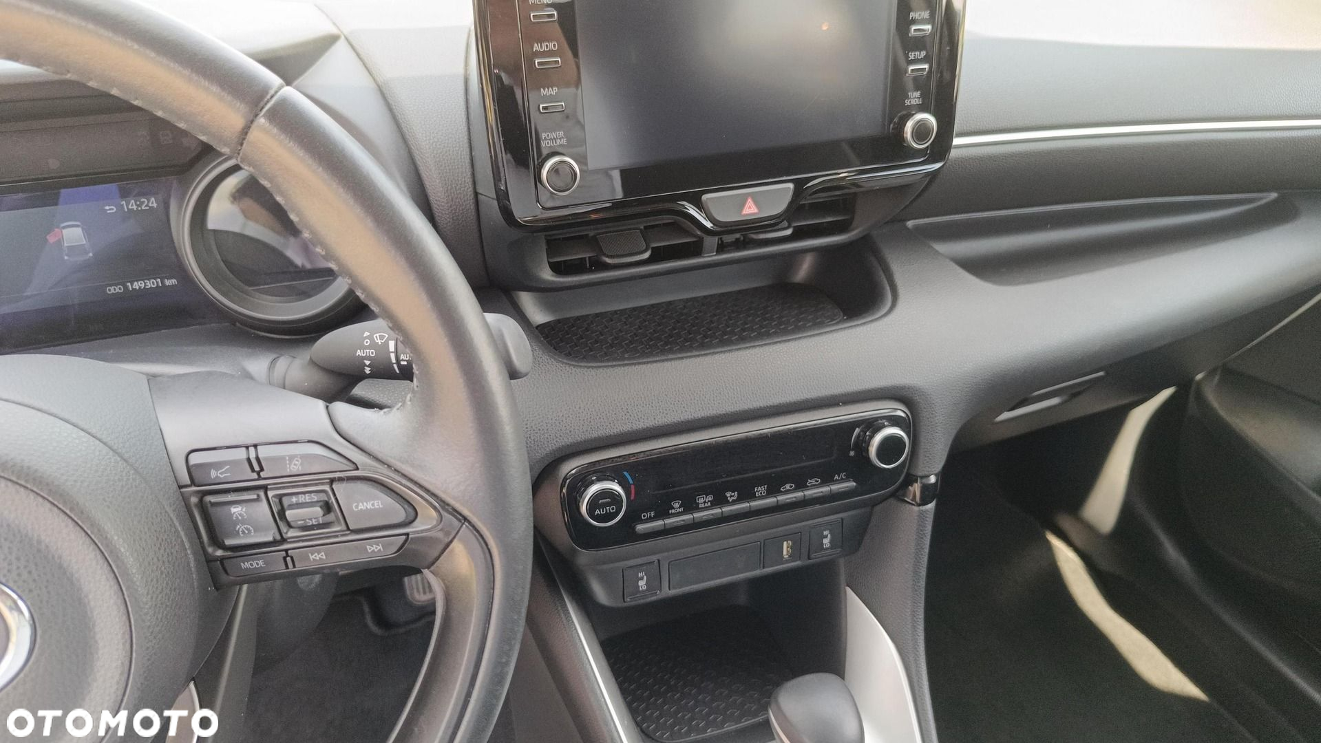 Toyota Yaris - 15