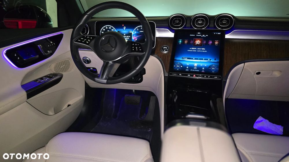 Mercedes-Benz GLC - 11