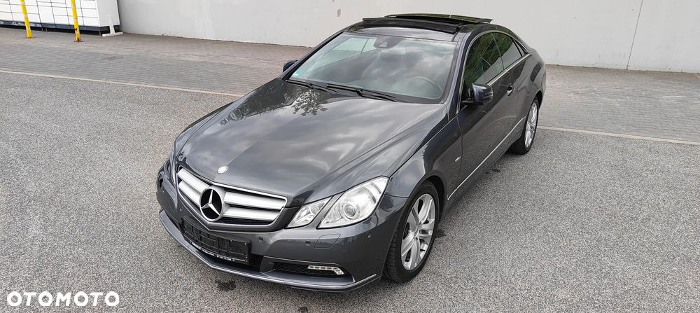 Mercedes-Benz Klasa E 250 CGI BlueEff - 1