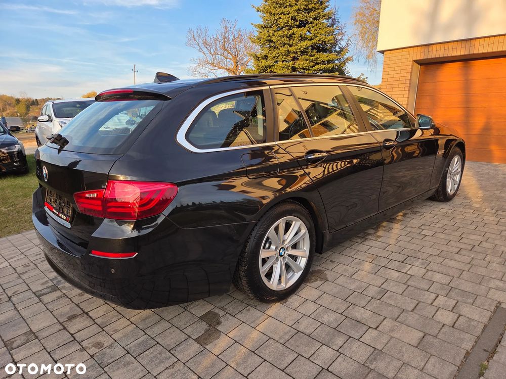 BMW Seria 5 520d Sport - 4