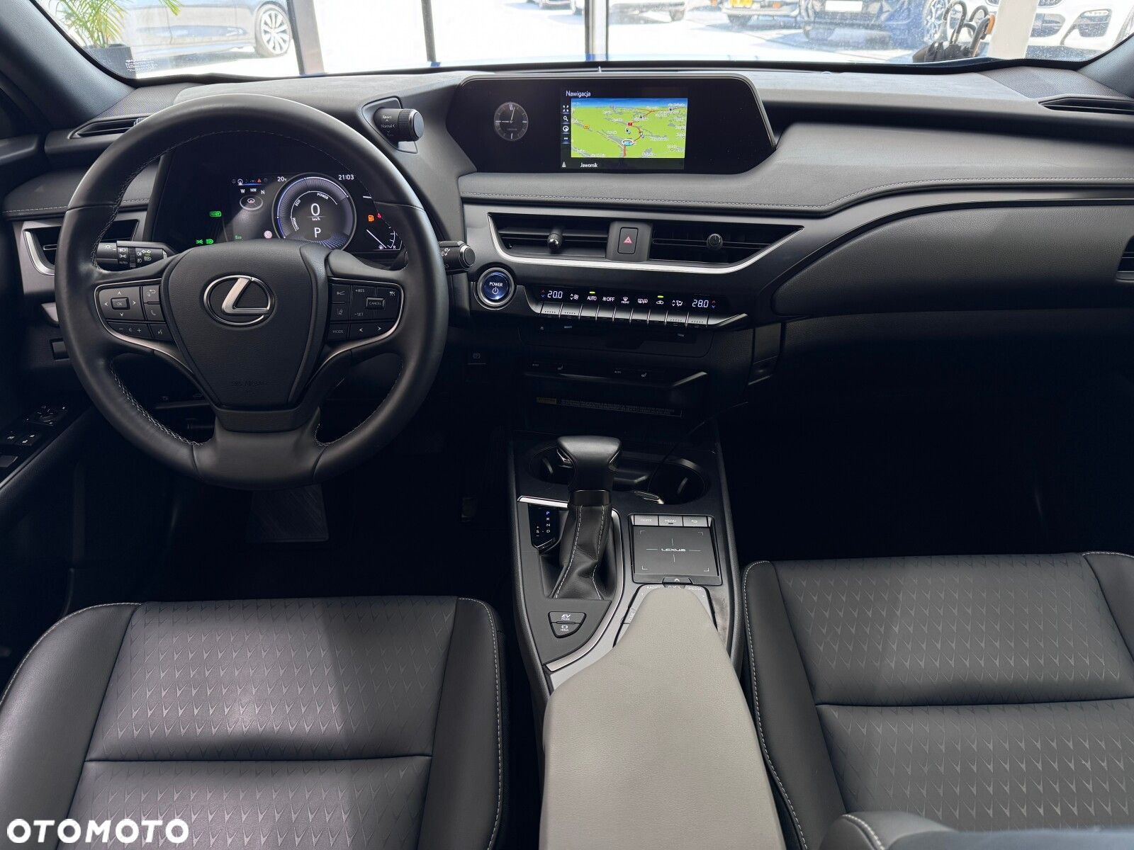 Lexus UX - 14