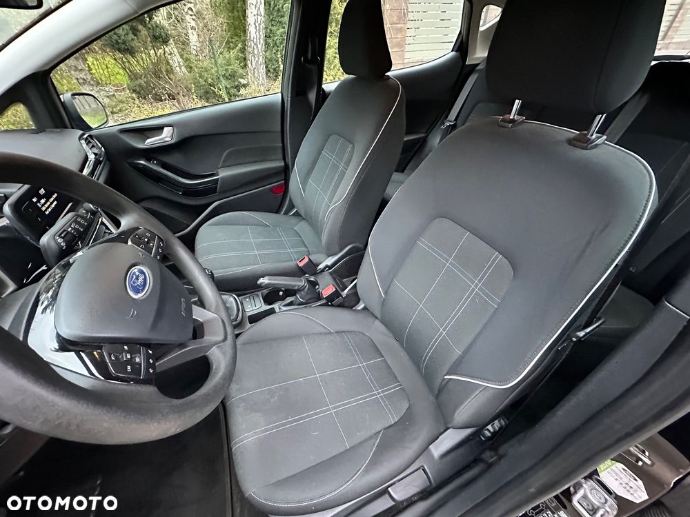 Ford Fiesta 1.1 S&S TITANIUM - 6